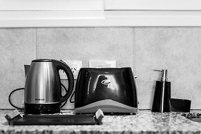 Cozy Mountain Cabins 5 min from Downtown SMA-CM by Apartments Bariloch