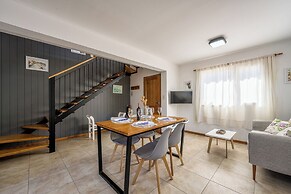 Cozy Mountain Cabins 5 min from Downtown SMA-CM by Apartments Bariloch