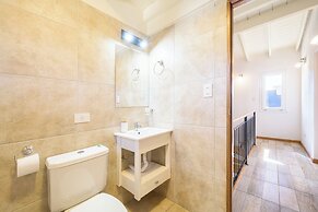 Cozy Mountain Cabins 5 min from Downtown SMA-CM by Apartments Bariloch