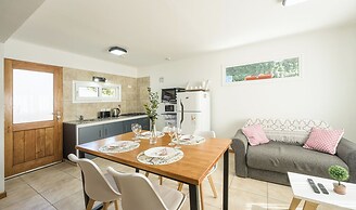 Cozy Mountain Cabins 5 min from Downtown SMA-CM by Apartments Bariloch