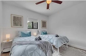 Boho Chic: 3BR Home With Pool