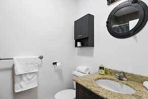 Boulevard Suites - M11