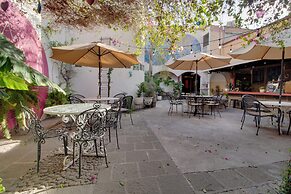 Hotel Punto 79