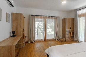 S Boutique Hotel