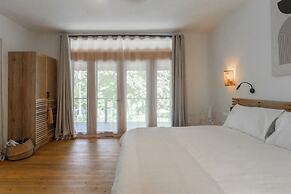 S Boutique Hotel
