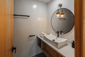 S Boutique Hotel