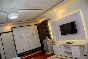 Mega Pavilion Suite and Apartment