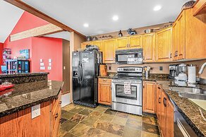 Fresh Tracks Retreat Ski In Out Hot Tub