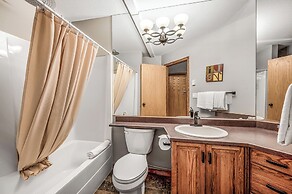 Fresh Tracks Retreat Ski In Out Hot Tub