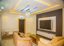 Mega Pavilion Apartment