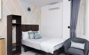 Mega Pavilion Apartment