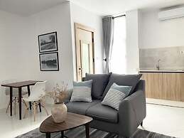 Mega Pavilion Apartment