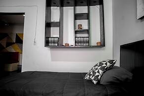 Private room Downtown 2 Guests