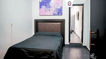 Private room Downtown 2 Guests