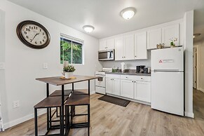 Rainier Guesthouse 3 Bedroom Duplex