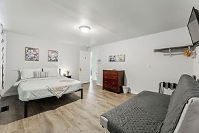 Rainier Guesthouse 3 Bedroom Duplex