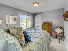 Paradise Hills Oasis 4 Bedroom Home