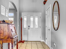 Paradise Hills Oasis 4 Bedroom Home