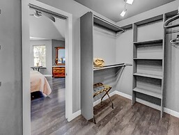 Paradise Hills Oasis 4 Bedroom Home