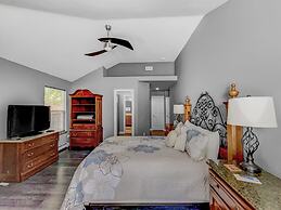 Paradise Hills Oasis 4 Bedroom Home