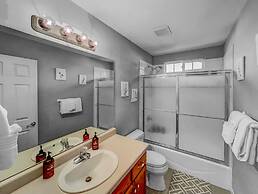 Paradise Hills Oasis 4 Bedroom Home