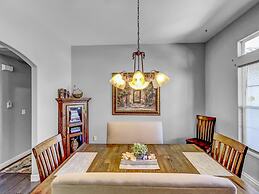 Paradise Hills Oasis 4 Bedroom Home