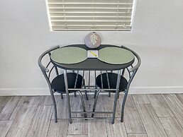 Serene Midtown Haus 3 Bedroom Home