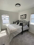 Serene Midtown Haus 3 Bedroom Home