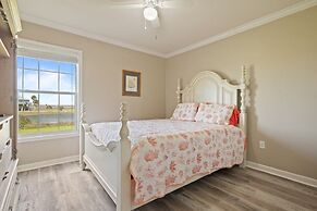 Blue Lagoon 3 Bedroom Home