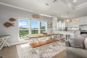 Sunkissed Castle 4 Bedroom Home