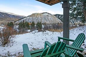 100 Ridgepoint 4 Bedroom Condo