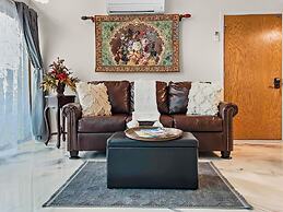 Quiet Garden Sanctuary 1 Bedroom Home