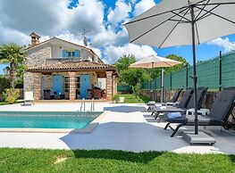 Villa Ida With View