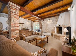 Villa Ida With View