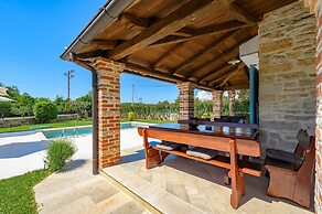 Villa Ida With View