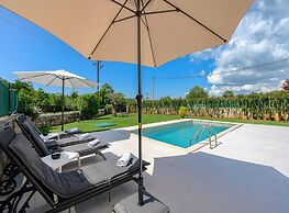 Villa Ida With View