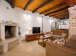 Villa Ida With View