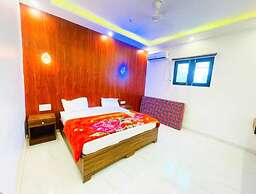 Kingfisher Luxury Resort