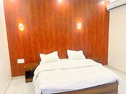 Kingfisher Luxury Resort