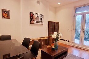 Elegant 2-bed Victorian Flat