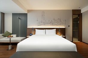 UC by Hyatt  West Railway St Hotel