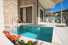 Anemolia Parga Suites