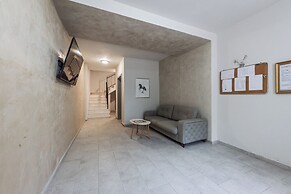 Royal Hill Apartment 1