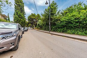 Royal Hill Apartment 1