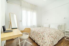 Superb flat in historic centre of Athens