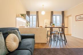 V Suite on Lake Como