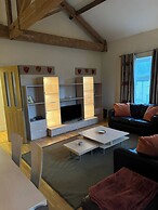 Executive Apartment, Woodford Mill, Witney