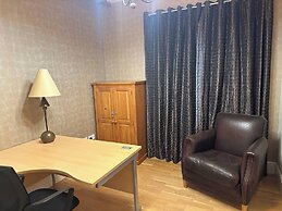 Executive Apartment, Woodford Mill, Witney