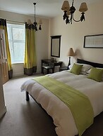 Executive Apartment, Woodford Mill, Witney