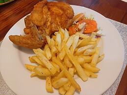 Southern Corner Motel & Restaurant